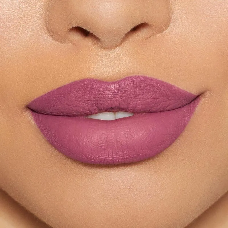 Kylie Cosmetics Matt Lip Kit Comfortable   8-Hour Wear (Head Over Heals)