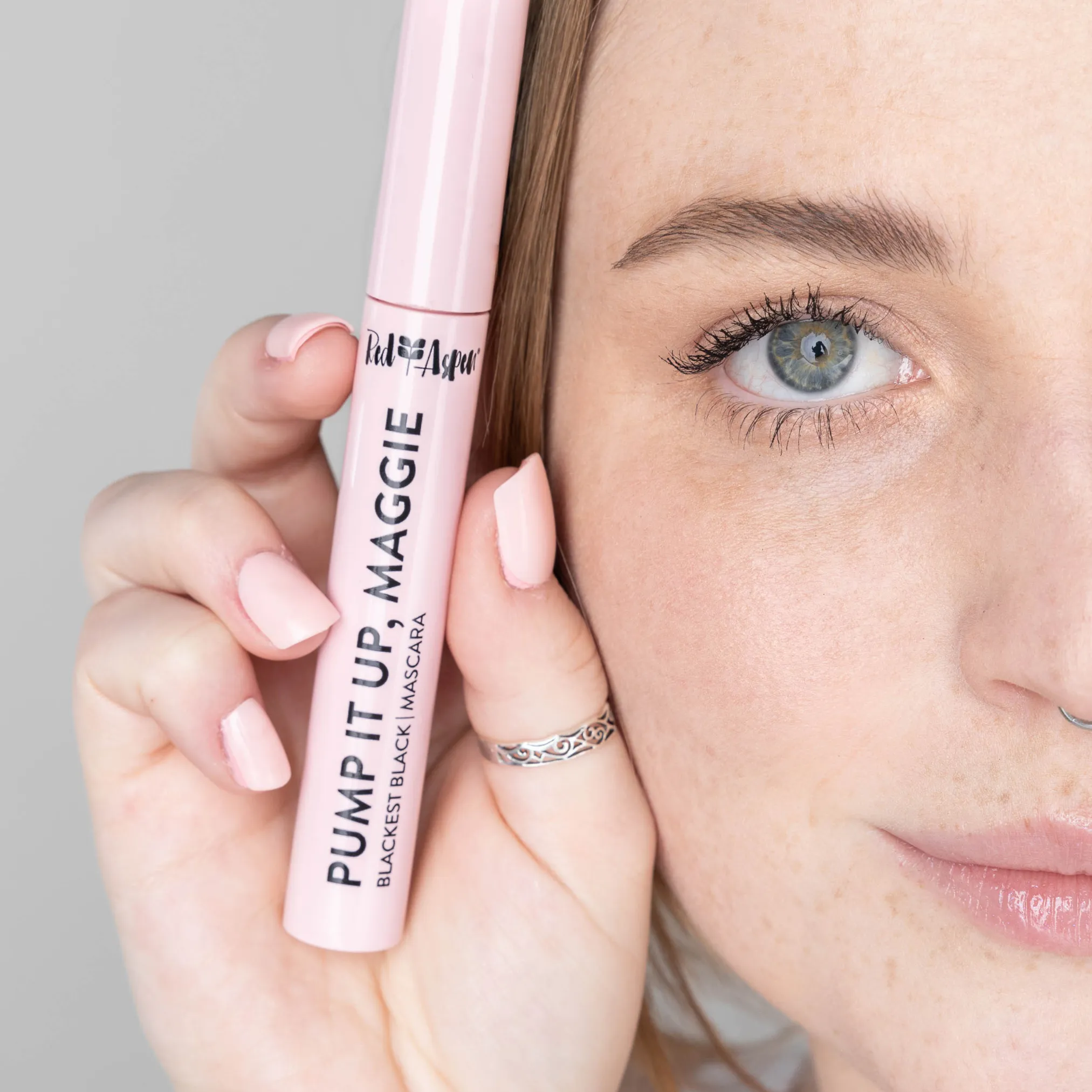 Pump It Up Maggie Mascara